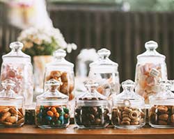 7 Wedding Favors Your Guests Will Actually Use
