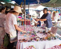 Life of a Jewelry Designer: Selling at Markets